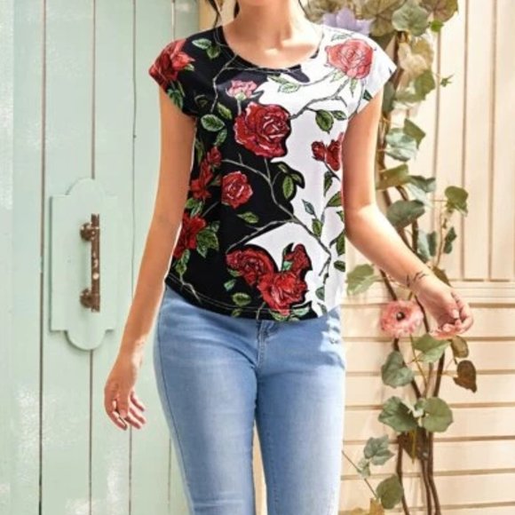 Black and White Contrast Panel Rose Tee in S, M, L - Picture 2 of 4